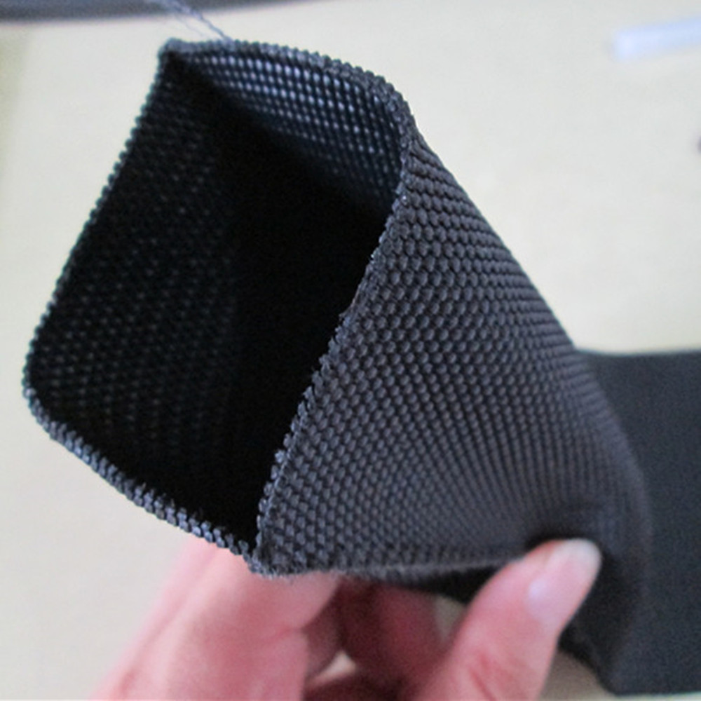 Основные преимущества использования нейлонового текстильного рукава в тяжелых условиях работы